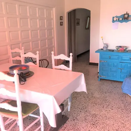 Apartamento En Con Vistas Al Mar A 50 Metros De La Playa