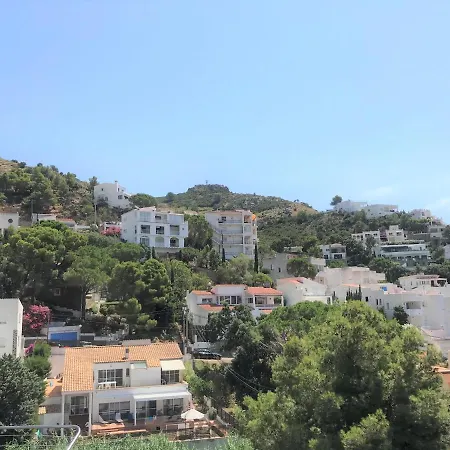 Apartamento En Con Vistas Al Mar A 50 Metros De La Playa * Roses