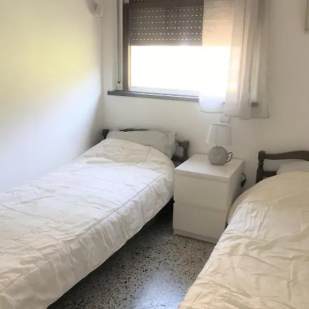 Apartamento En Con Vistas Al Mar A 50 Metros De La Playa Apartment Roses