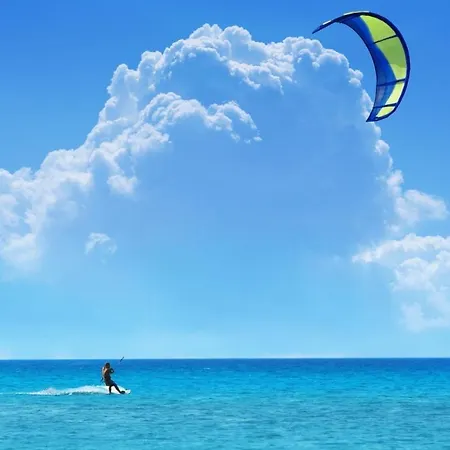 Apartamento En Con Vistas Al Mar A 50 Metros De La Playa