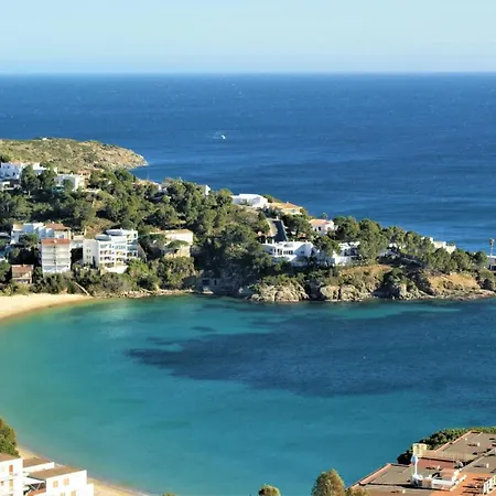 Apartamento En Con Vistas Al Mar A 50 Metros De La Playa Apartment *